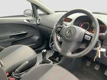 Vauxhall Corsa SXi - U7903