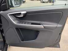 Volvo XC60 D4 R-Design Lux Nav - U7917