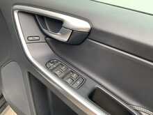 Volvo XC60 D4 R-Design Lux Nav - U7917
