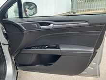 Ford Mondeo TiVCT Titanium Edition - U7921