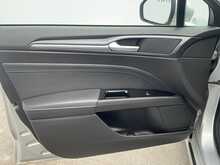 Ford Mondeo TiVCT Titanium Edition - U7921