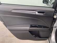 Ford Mondeo TiVCT Titanium Edition - U7921