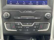 Ford Mondeo TiVCT Titanium Edition - U7921