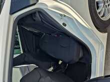 Toyota Prius E - U7956