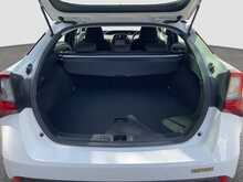 Toyota Prius S - U7963