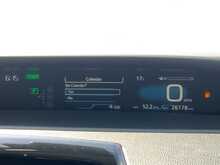 Toyota Prius S - U7963