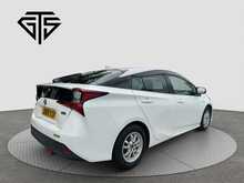 Toyota Prius S - U7963