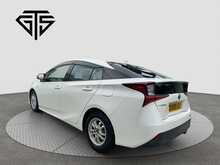 Toyota Prius S - U7963