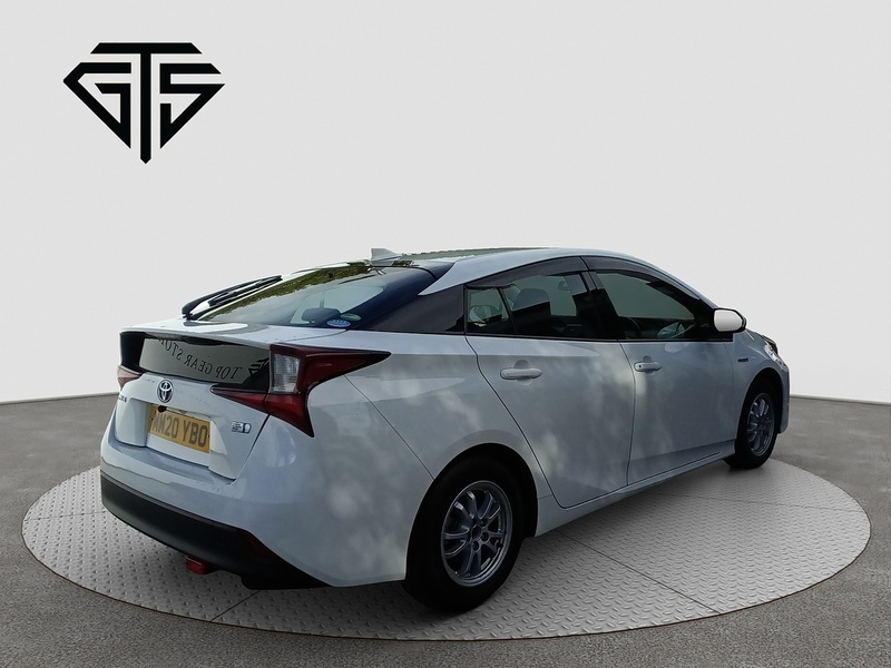 Toyota Prius S - U7965