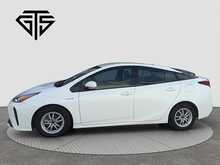 Toyota Prius S - U7965