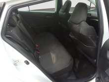 Toyota Prius S - U7965