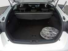 Toyota Prius S - U7965