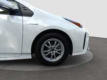 Toyota Prius S - U7965