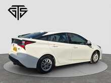 Toyota Prius S - U7966