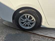 Toyota Prius S - U7966
