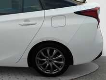 Toyota Prius S - U7971