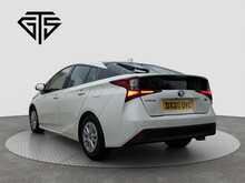 Toyota Prius S - U7974