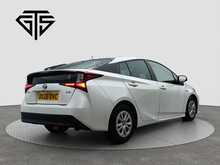 Toyota Prius S - U7974