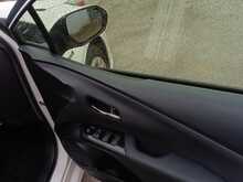 Toyota Prius S - U7974