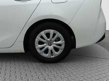 Toyota Prius S - U7974