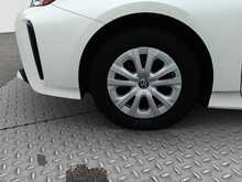 Toyota Prius S - U7974