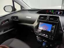 Toyota Prius S - U7974