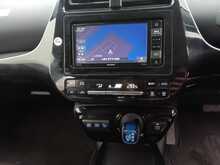 Toyota Prius S - U7974