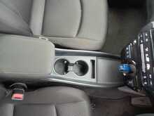 Toyota Prius S - U7974