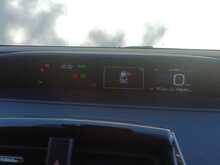 Toyota Prius S - U7978