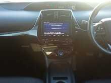 Toyota Prius S - U7978