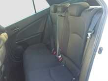 Toyota Prius S - U7978