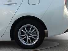 Toyota Prius S - U7978