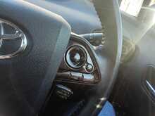 Toyota Prius S - U7978