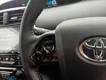 Toyota Prius S-TouringSelection - U7979