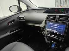 Toyota Prius S-TouringSelection - U7979