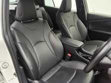 Toyota Prius S-TouringSelection - U7979