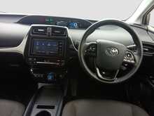 Toyota Prius S - U7980