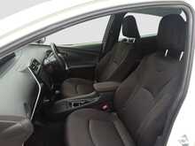 Toyota Prius S - U7980