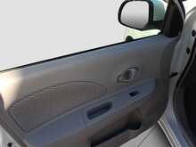 Nissan March X - U7989