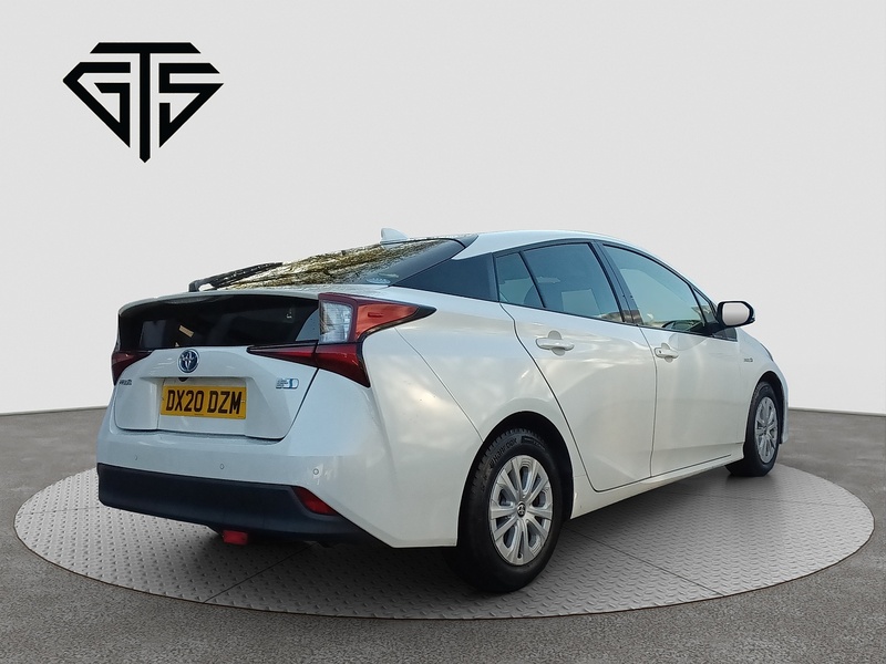 Toyota Prius S - U8001