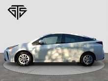 Toyota Prius S - U8001