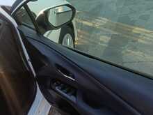 Toyota Prius S - U8001