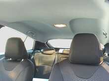 Toyota Prius S - U8001