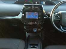 Toyota Prius S - U8001