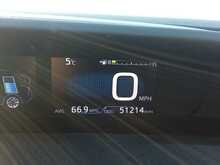 Toyota Prius S - U8001