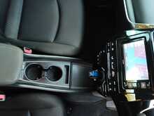 Toyota Prius S - U8001