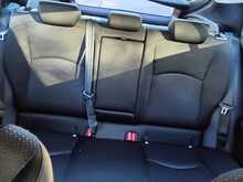 Toyota Prius S - U8001