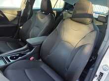 Toyota Prius S - U8001