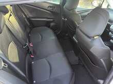 Toyota Prius S - U8001