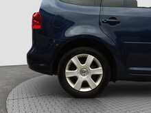 Volkswagen Golf Touran 	TSI ComfortLine - U8005